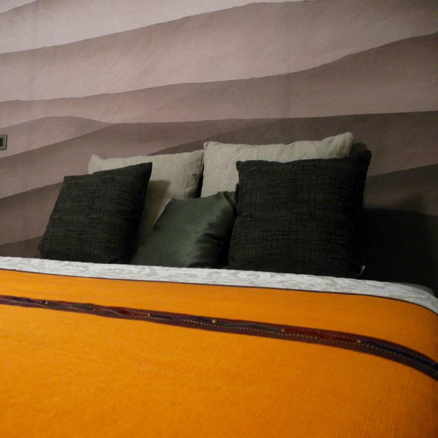 Casa Emi Apartment เนเปิลส์ ภายนอก รูปภาพ